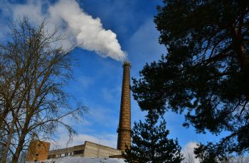 Februārī, salīdzinot ar janvāri, nedaudz mazāki apkures rēķini   